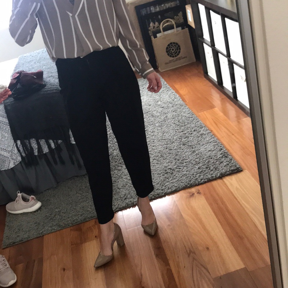 Black high wasted pants
